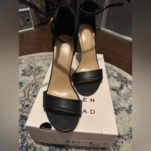Lauren Conrad Strappy 4 inch heel
